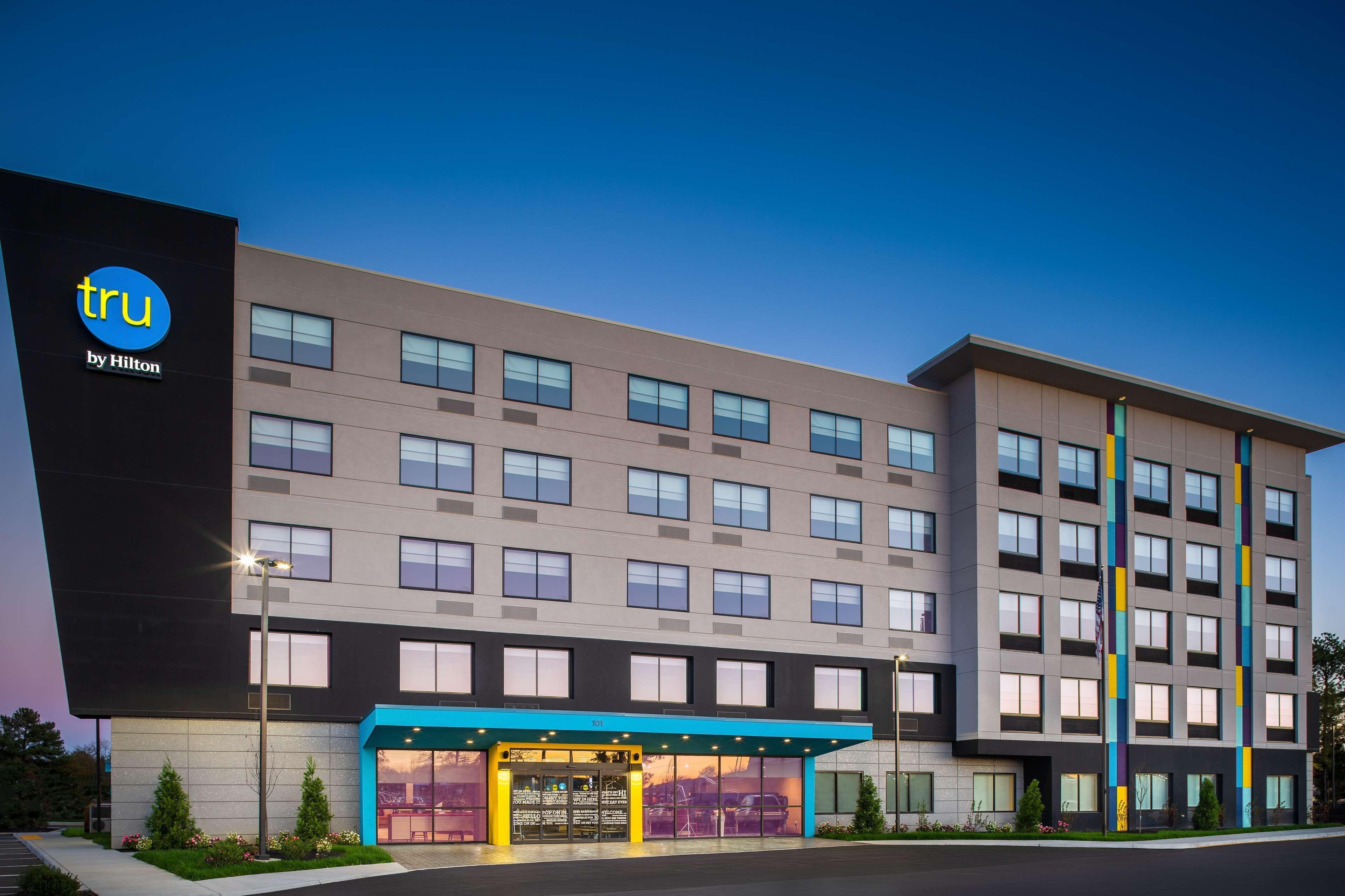 5 Tru By Hilton Hotels In Virginia That Stand Out