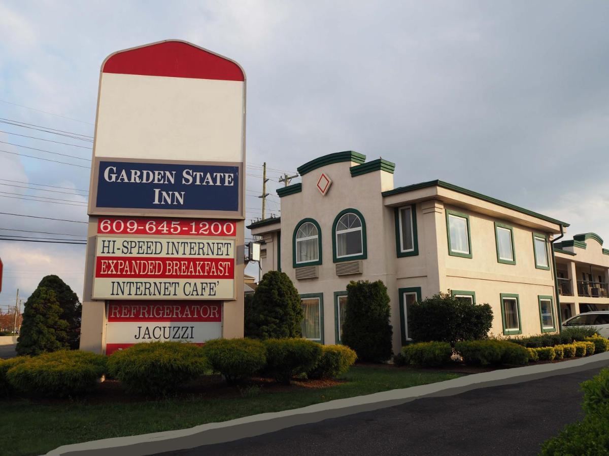 Staying Near Risley Homestead: 5 Airport Hotels Compared