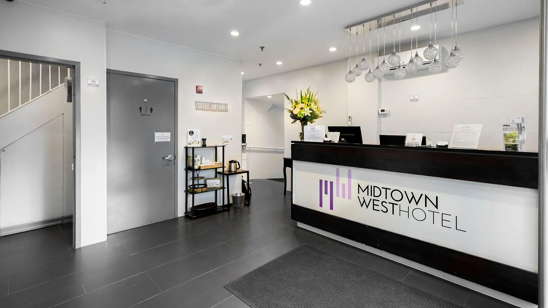 Staying in Midtown West: 8 Three-Star Hotels Compared