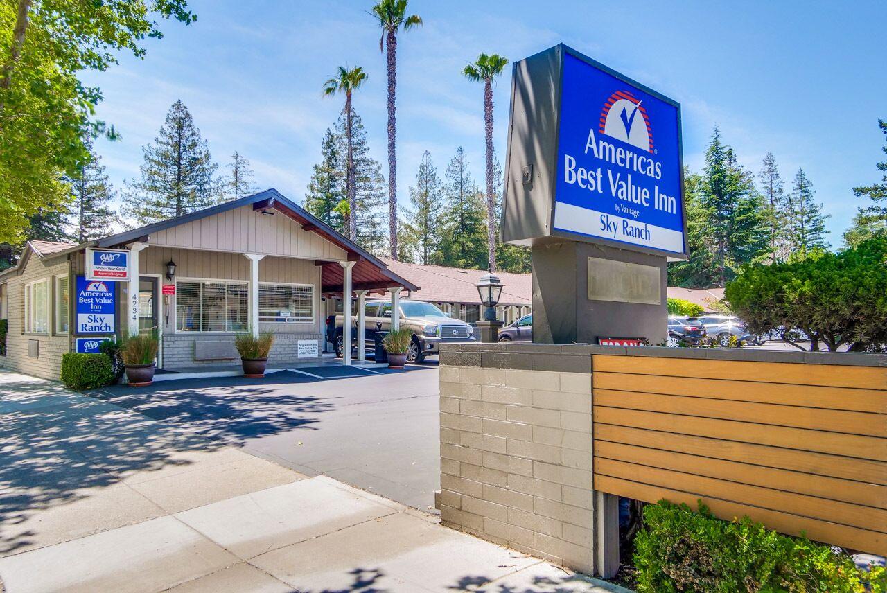 4 Cheap Hotels Near Pioneer Park Worth Booking in Mountain View