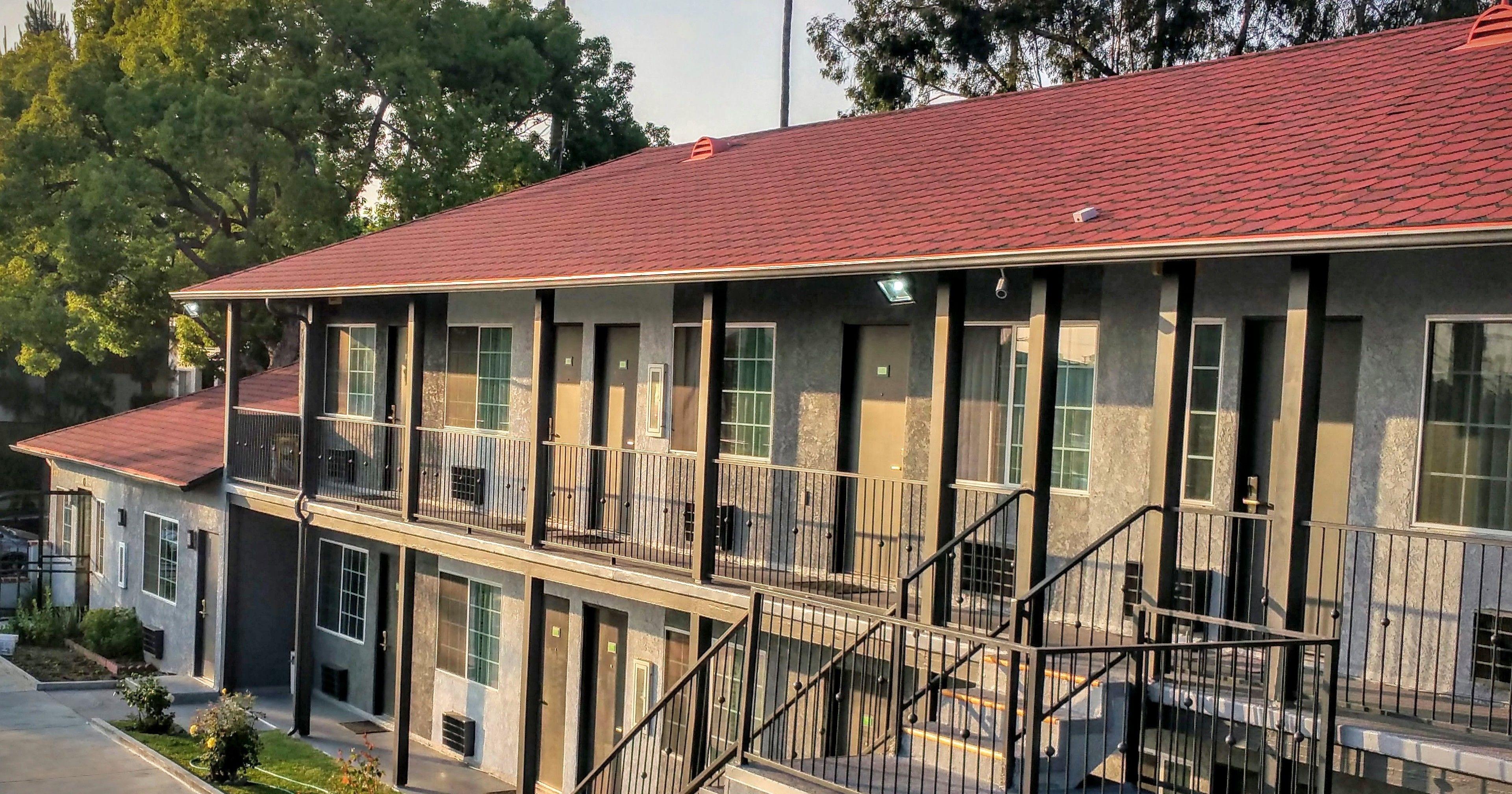 5 Smart Airport Hotels Near Woodbury University Worth Booking