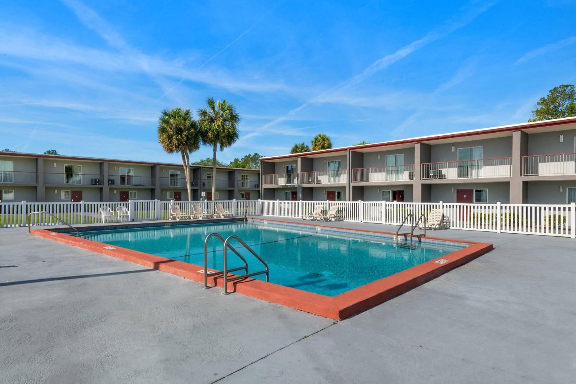 Where to Stay on Florida Gulf Coast: 8 Best Family Hotels